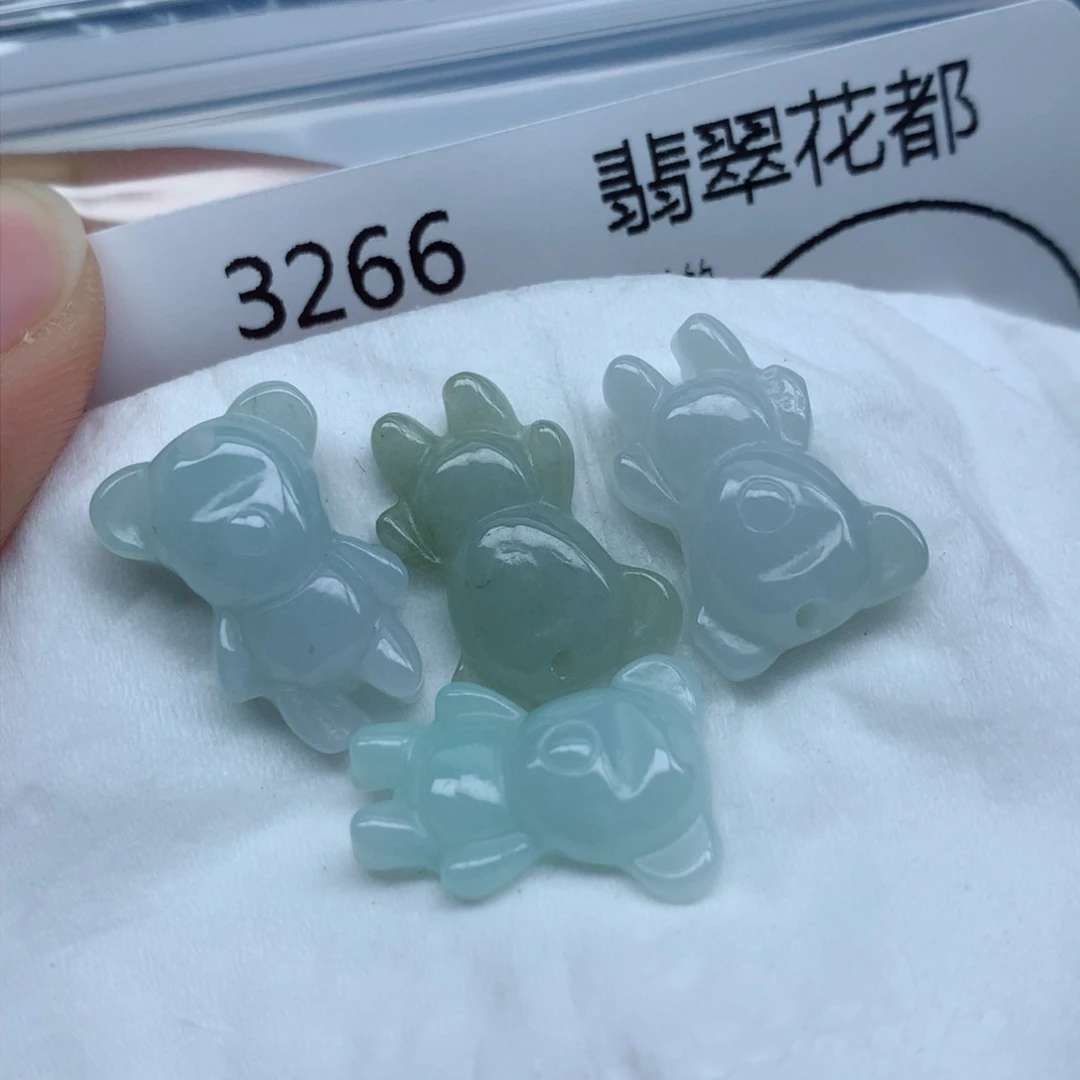 翡翠颈饰未镶嵌吊坠