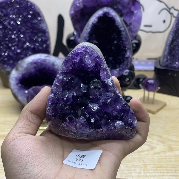 未镶嵌大型摆件（非配饰）紫晶