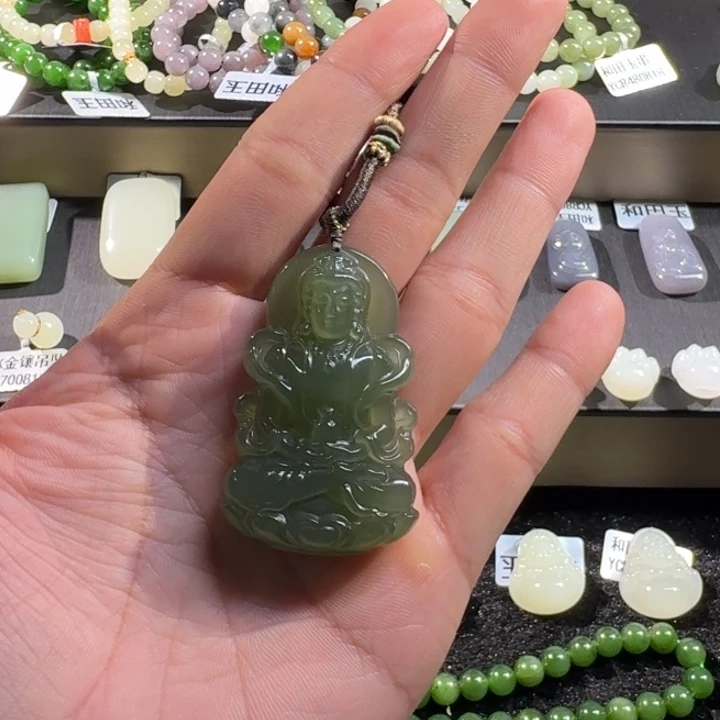 和田玉未镶嵌颈饰