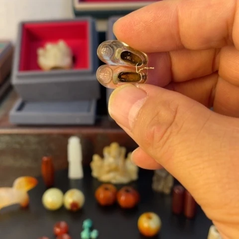 荣***威未镶嵌颈饰水晶水晶挂件