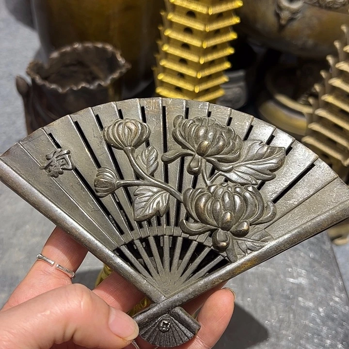 随**欲瑕疵品黄铜摆件工艺品