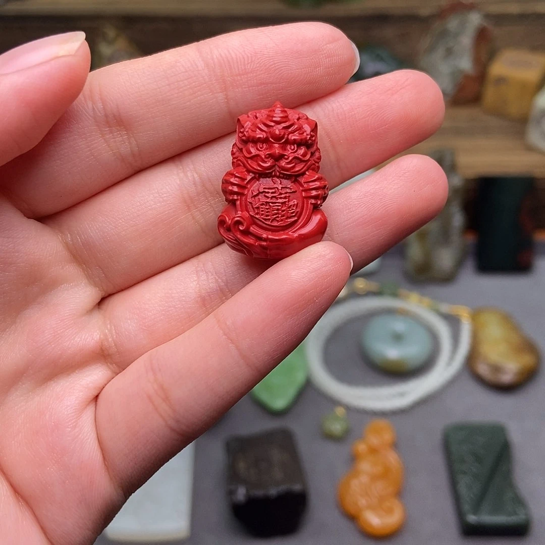 颈饰未镶嵌和田玉纯*