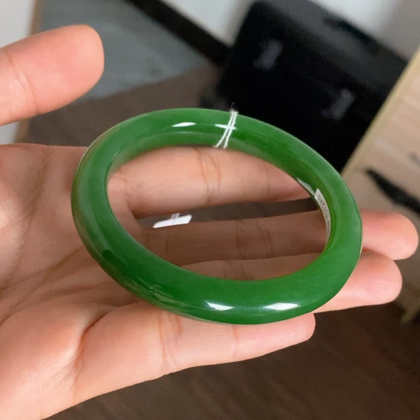 【闪购商品】未镶嵌手镯和田玉（碧玉）