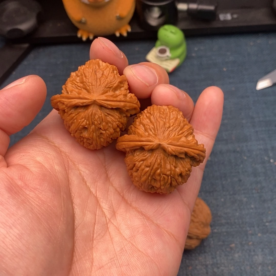 不***啊文玩核桃把件36老树球白全品