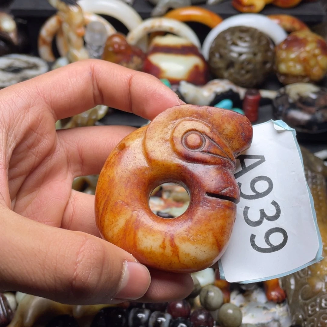 和田玉（糖玉）挂件未镶嵌