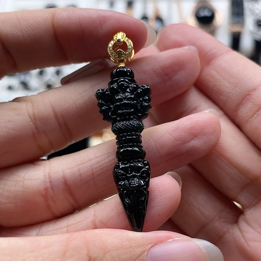 翡翠吊坠(不含链)18K金镶嵌降魔杵