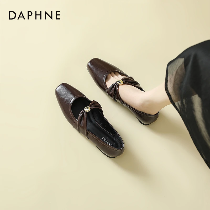 达芙妮法式方头单鞋女2025新款秋季蝴蝶结平底女鞋配裙子玛丽珍鞋