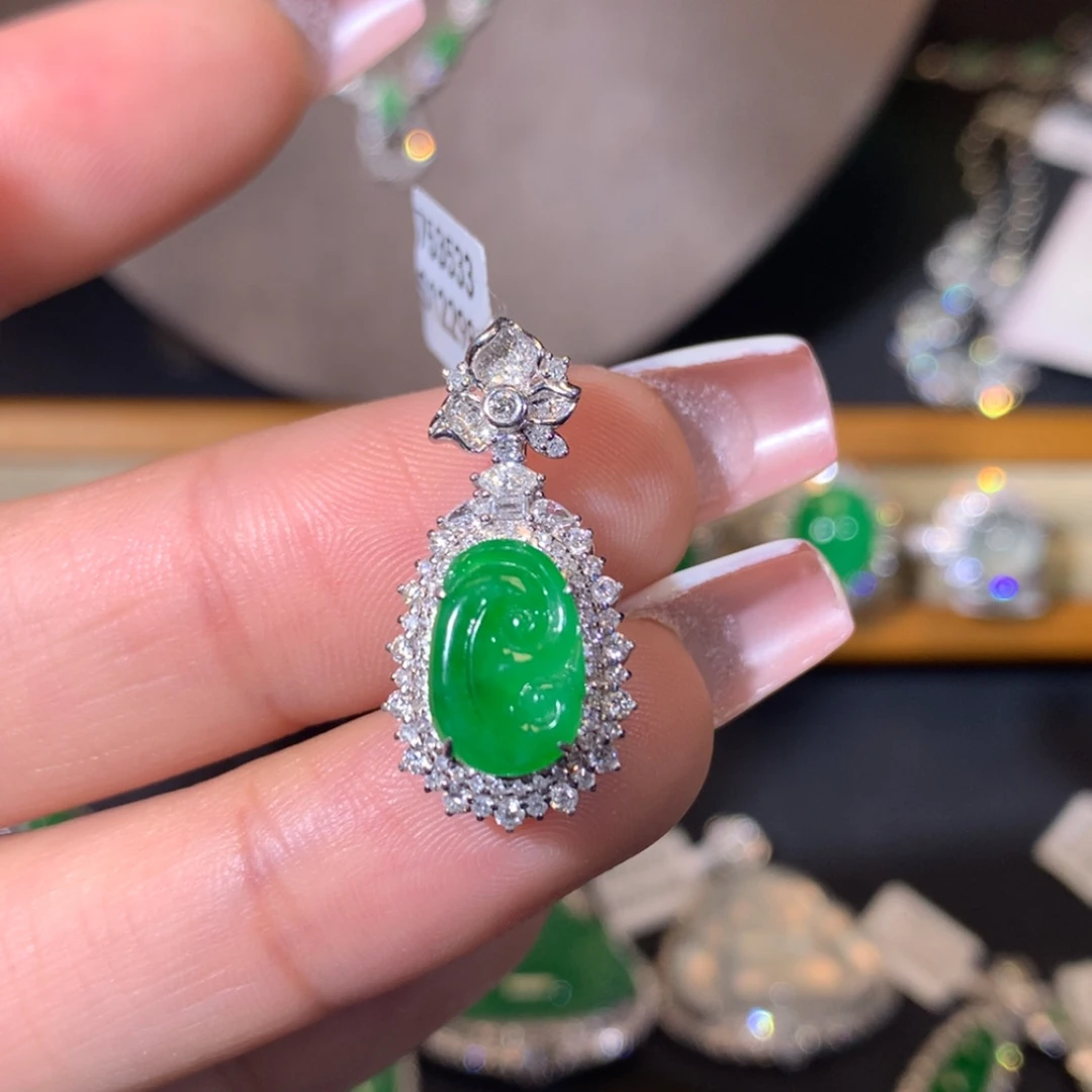 【闪购商品】翡翠吊坠(不含链)18K金镶嵌翡翠吊坠