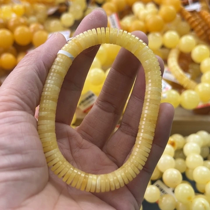 未镶嵌琥珀珠宝奇石