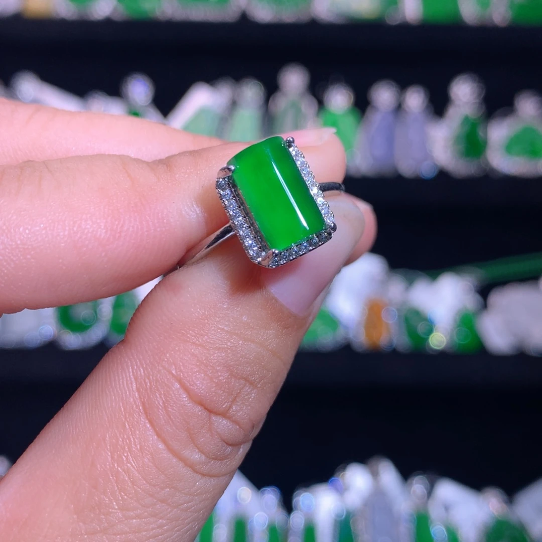 【闪购商品】颈饰银S925镶嵌翡翠天然翡翠