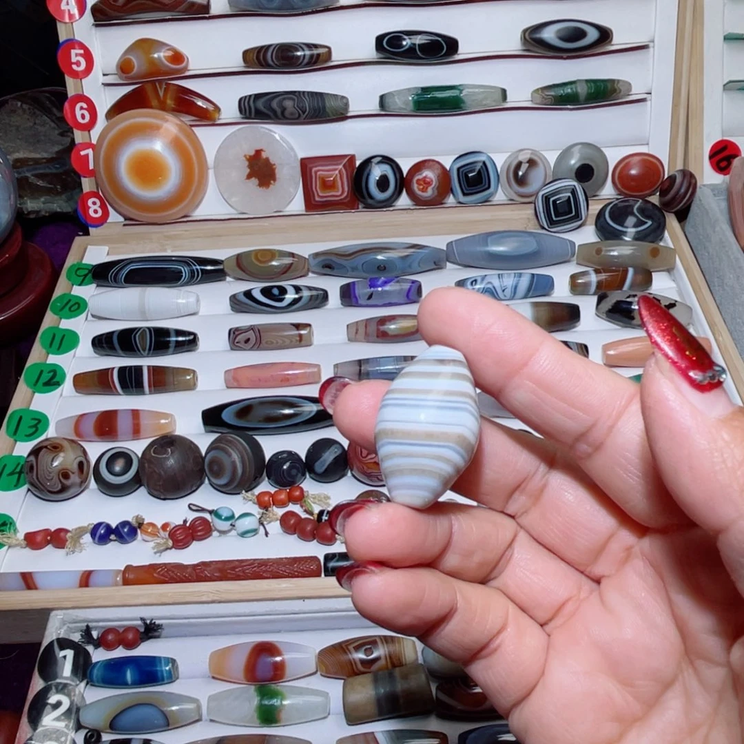 玛瑙/玉髓颈饰未镶嵌