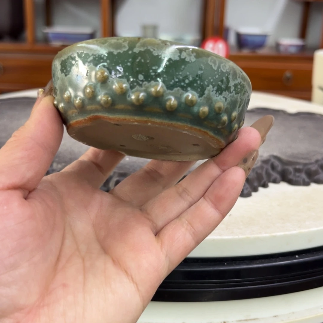 紫砂花盆瑕疵3/8。。z