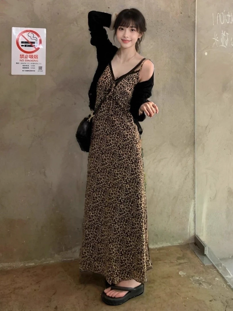 2025年夏季新款复古V领修身显瘦豹纹连衣裙黑色开衫外套两件套女