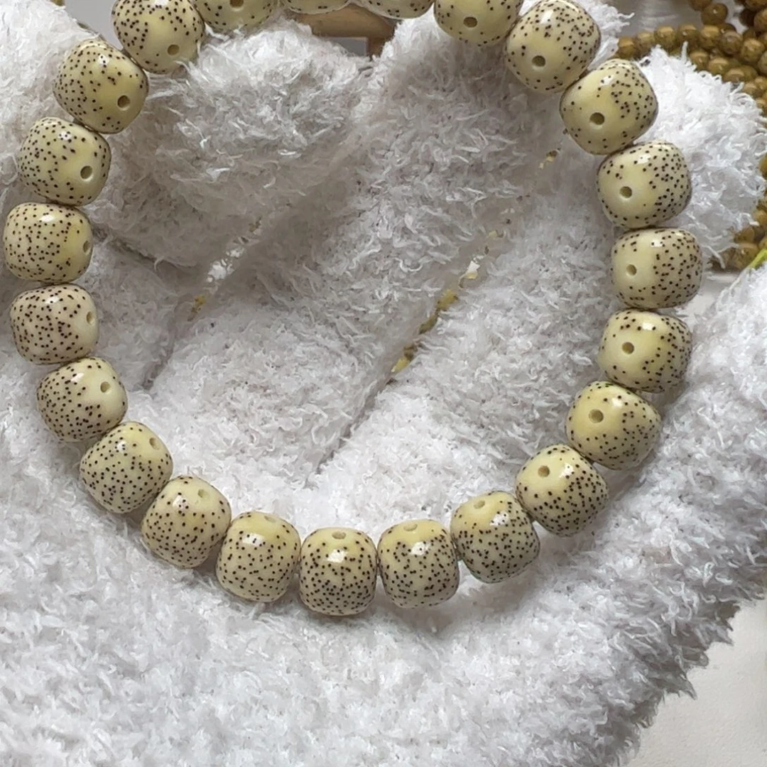 星月菩提吊坠星月菩提