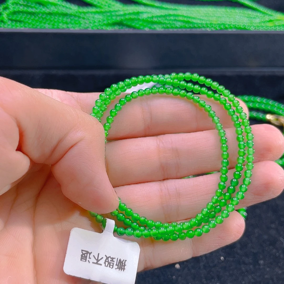 翡翠未镶嵌颈饰
