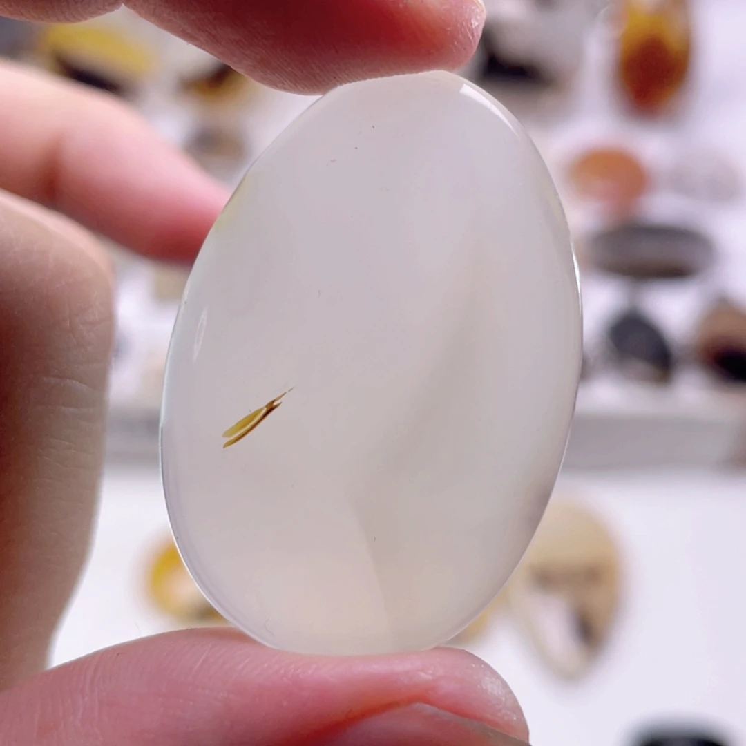 未镶嵌颈饰玛瑙/玉髓