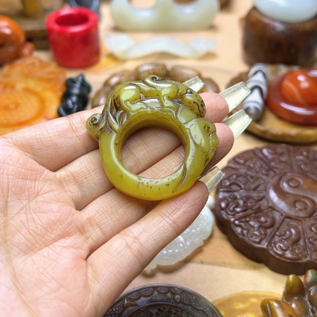 【闪购商品】蛇纹石玉颈饰未镶嵌