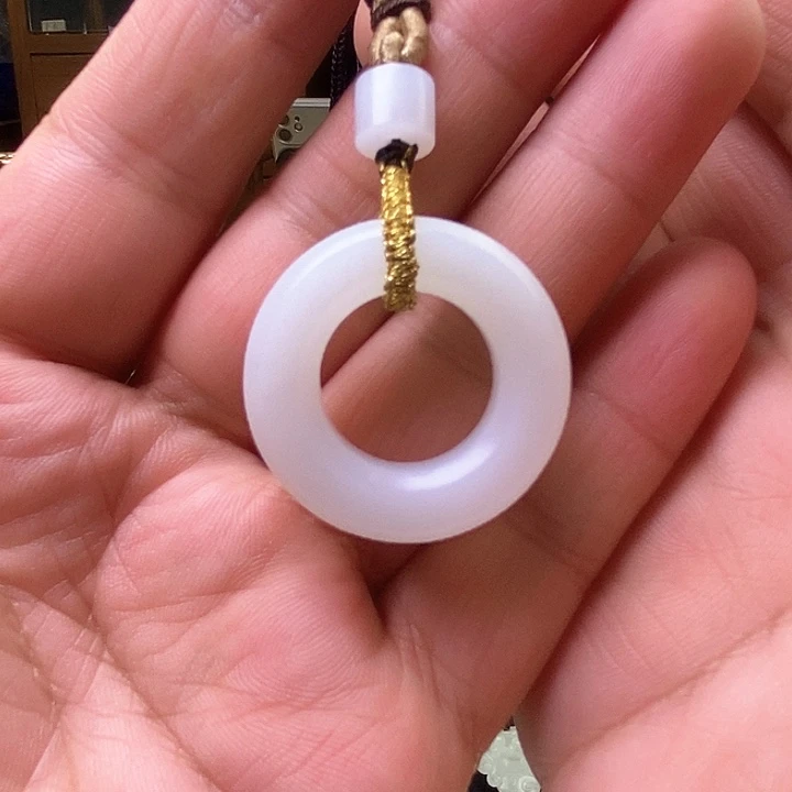 和田玉（糖玉）颈饰未镶嵌