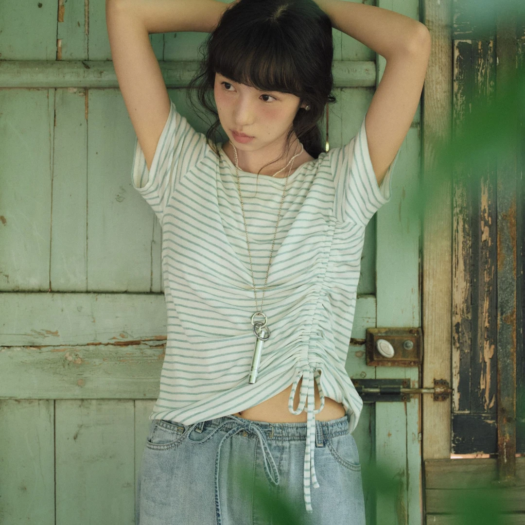 「白描工作间」"折叠海风"甄选莫代尔侧腰抽褶设计修身短袖t恤女