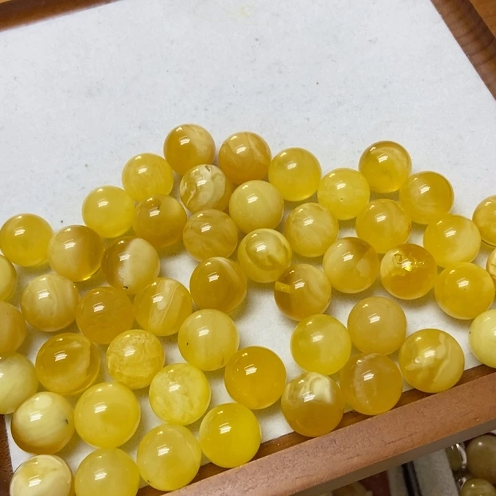 蜜蜡未镶嵌裸石多样性发货其一