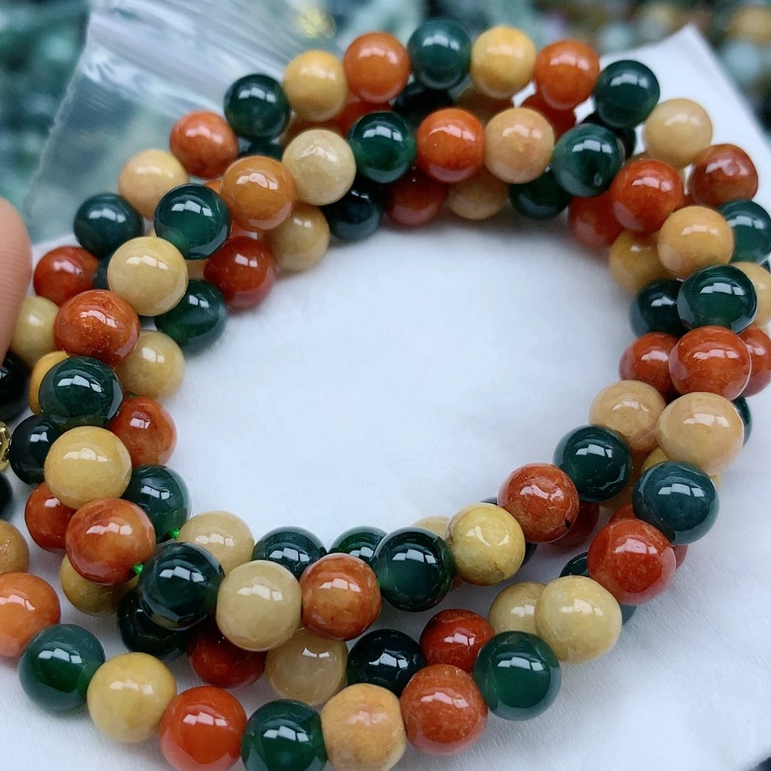 翡翠颈饰未镶嵌手串