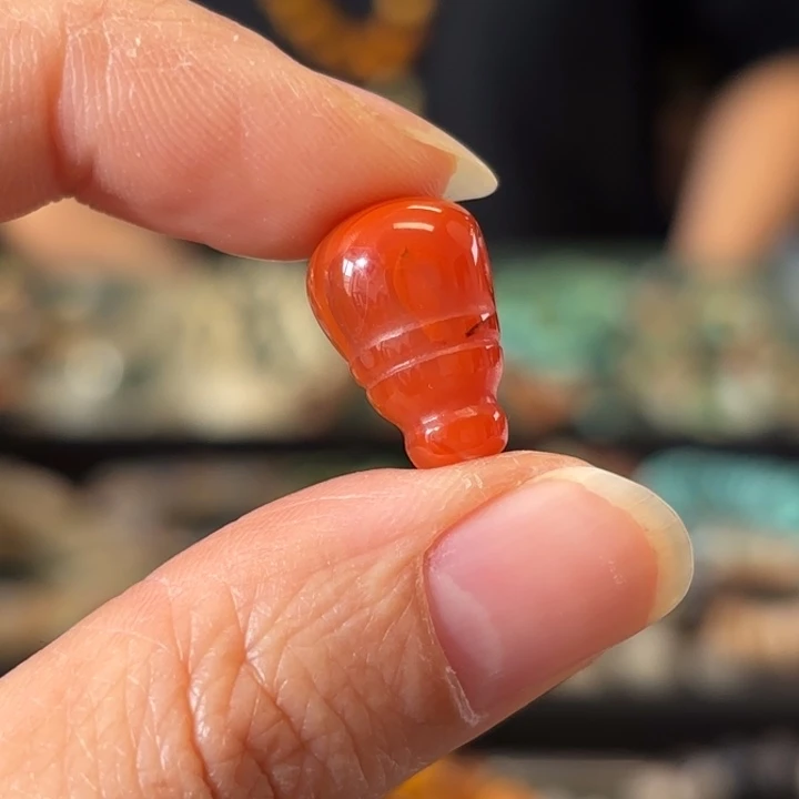 包***）南红玛瑙未镶嵌颈饰南红