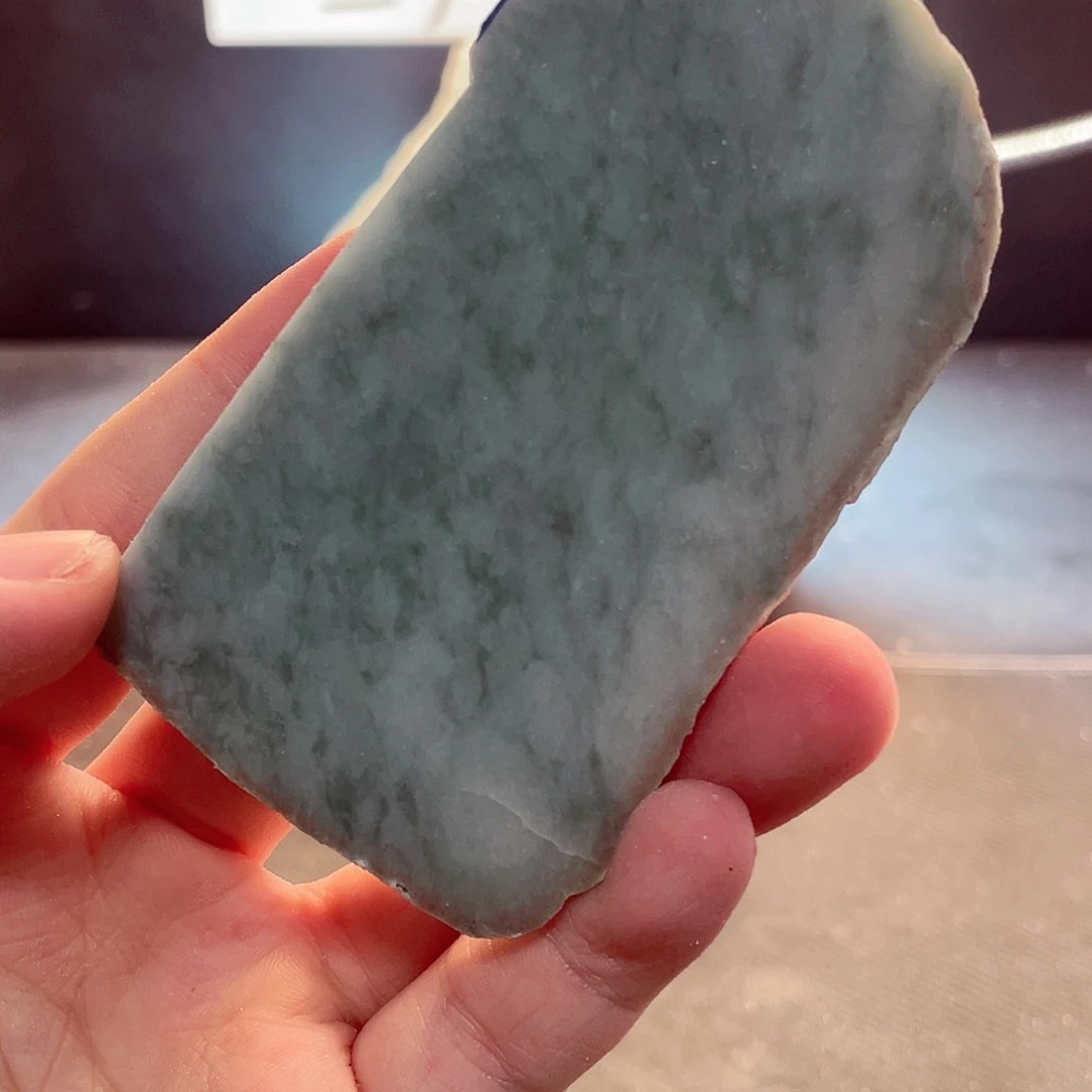 翡翠未镶嵌颈饰橘****?翡翠