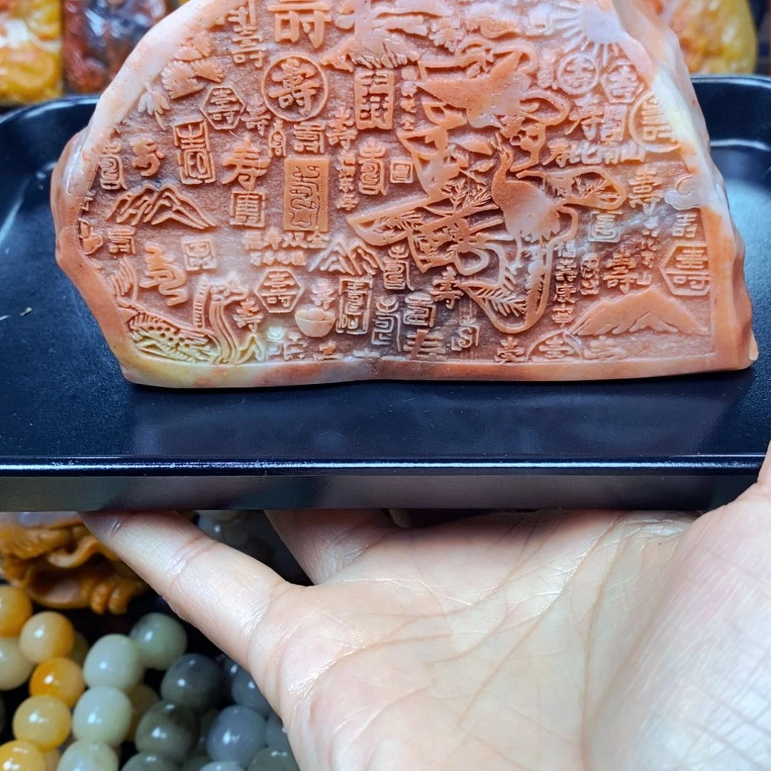 石英质玉（黄龙玉）未镶嵌颈饰