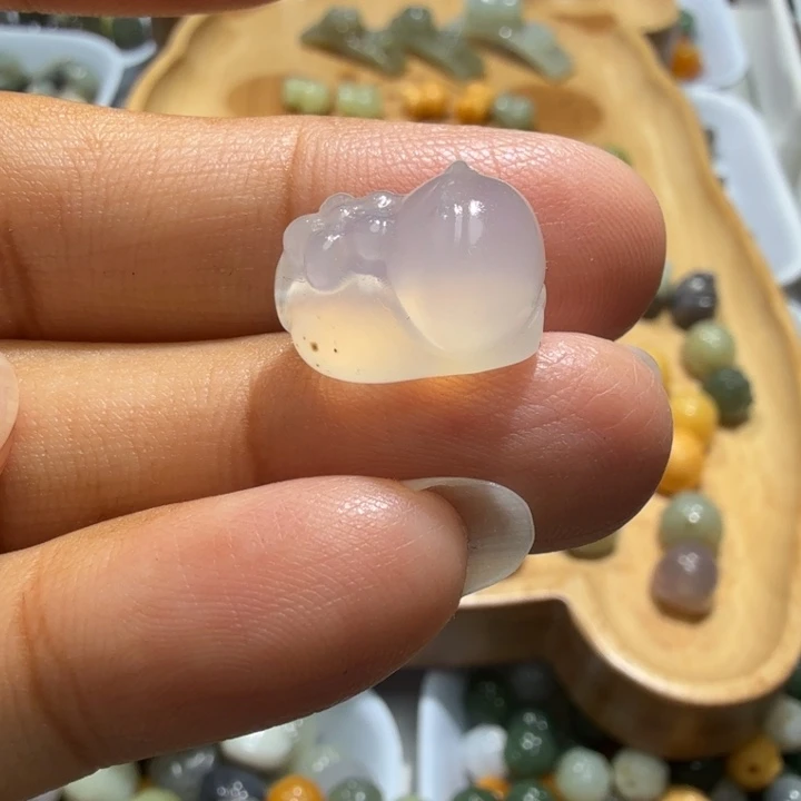 未镶嵌和田玉珠宝半成品