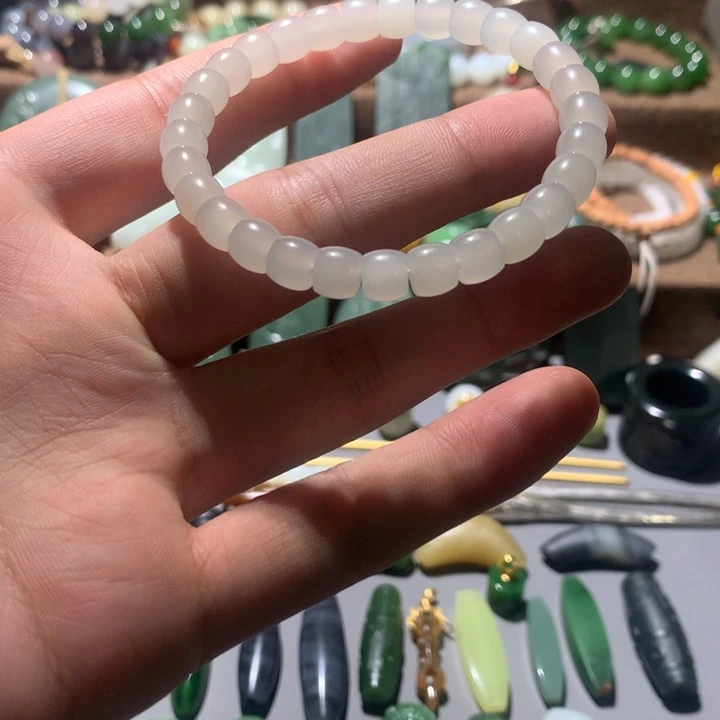 和田玉未镶嵌手链