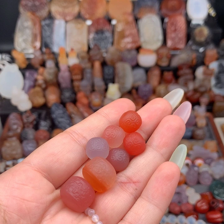 玛瑙/玉髓颈饰未镶嵌妮*