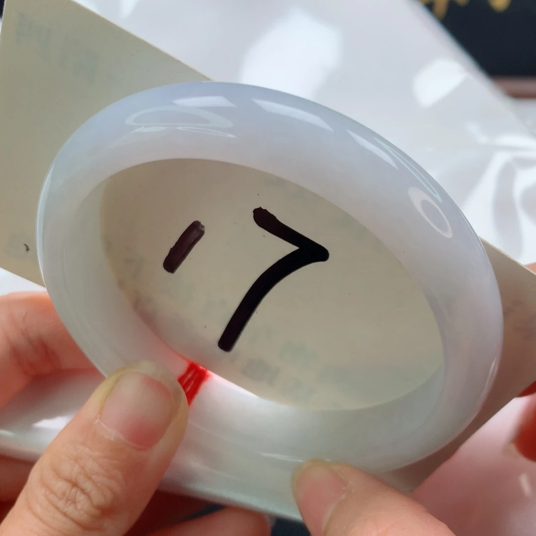 未镶嵌手镯翡翠福利鐲