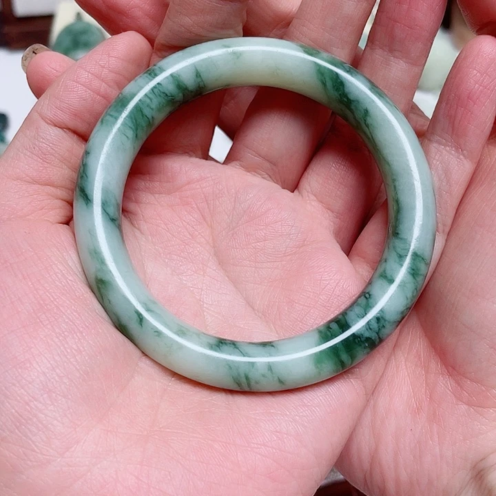 透闪石-蛇纹石玉未镶嵌手镯麦***仙