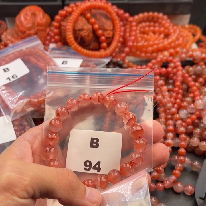 南红玛瑙未镶嵌多样性发货默认微瑕称重9mm