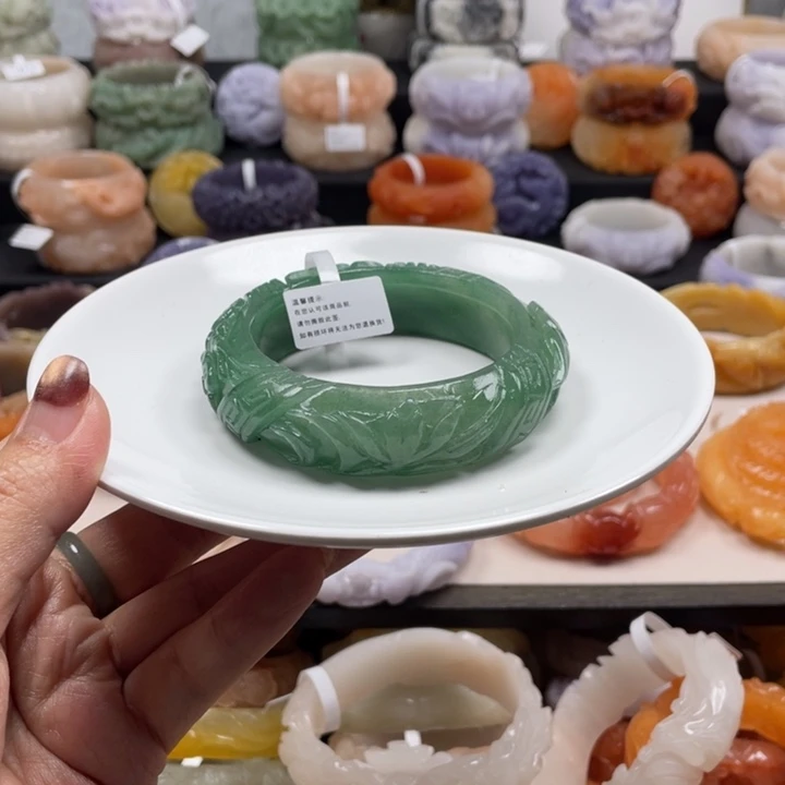 石英质玉未镶嵌手镯