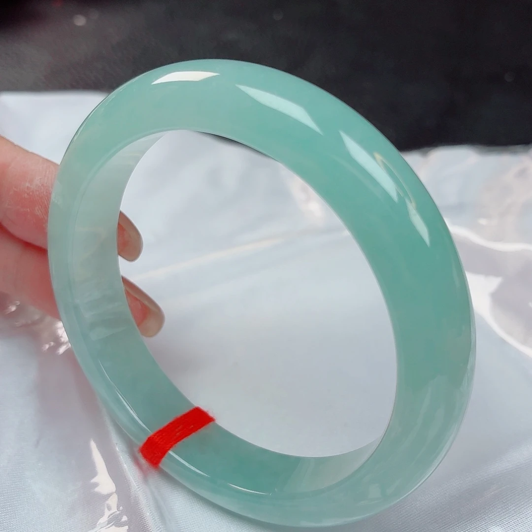 翡翠未镶嵌手镯57