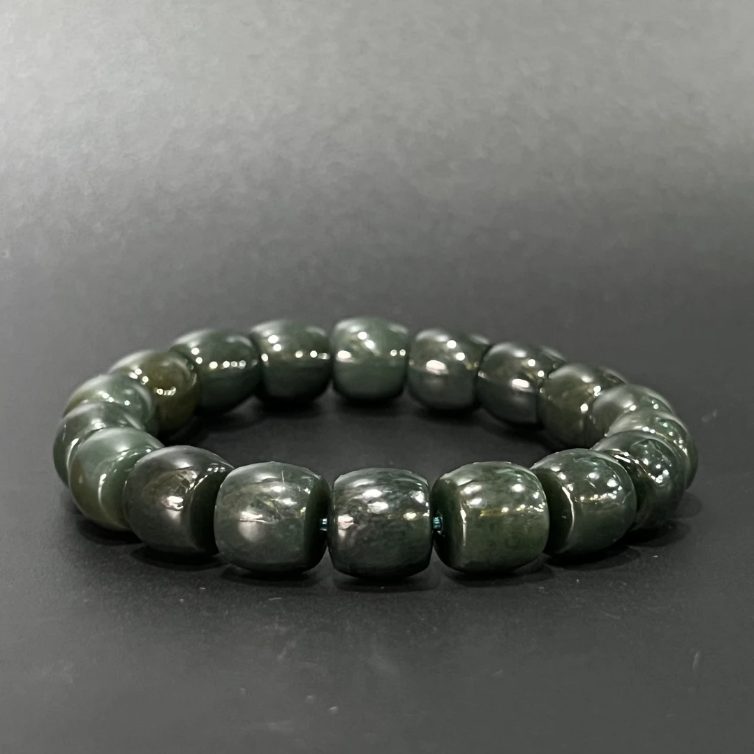 0604GC102和田玉手串