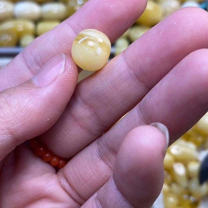 未镶嵌琥珀裸石原矿琥珀蜜蜡配饰