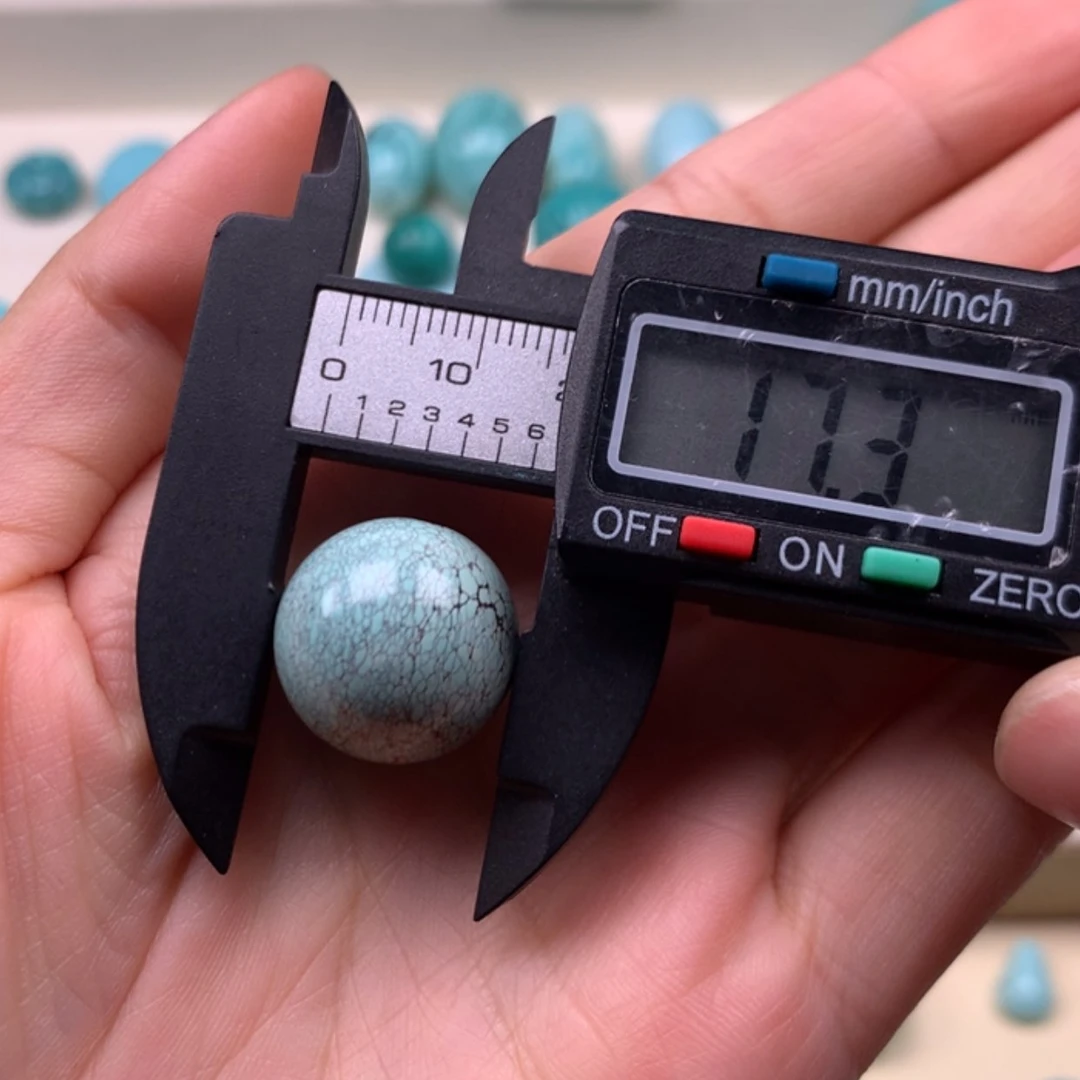 【闪购商品】未镶嵌绿松石珠宝奇石