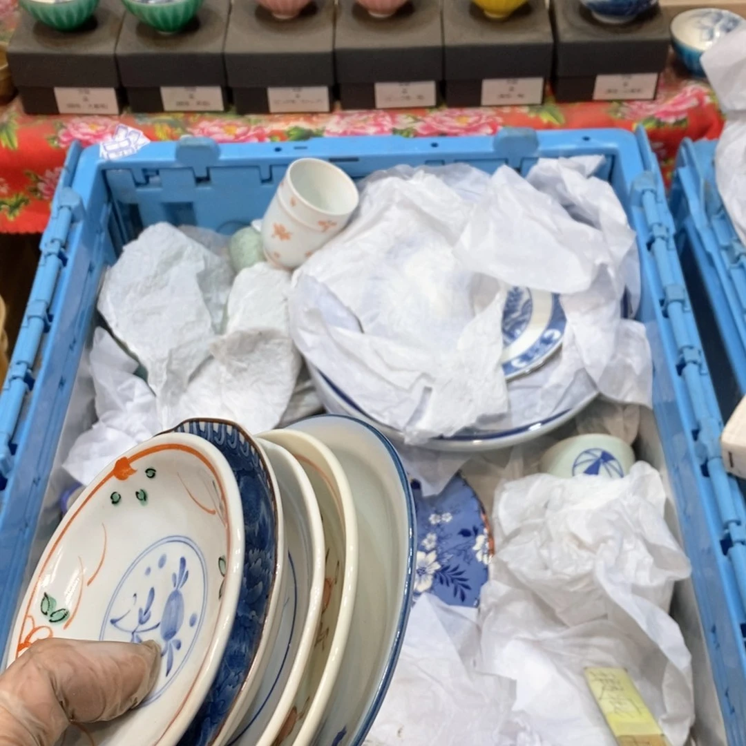 瓷片小****提高哈哈哈哈哈哈