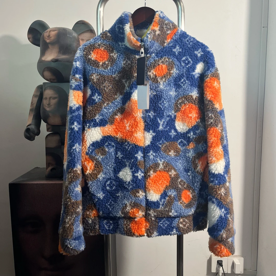 未使用 LouisVuitton/路易威登 渲染满印泰迪外套 V2601尺码M