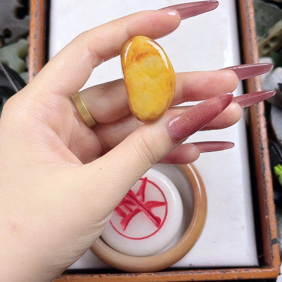 未镶嵌手镯和田玉（糖玉）
