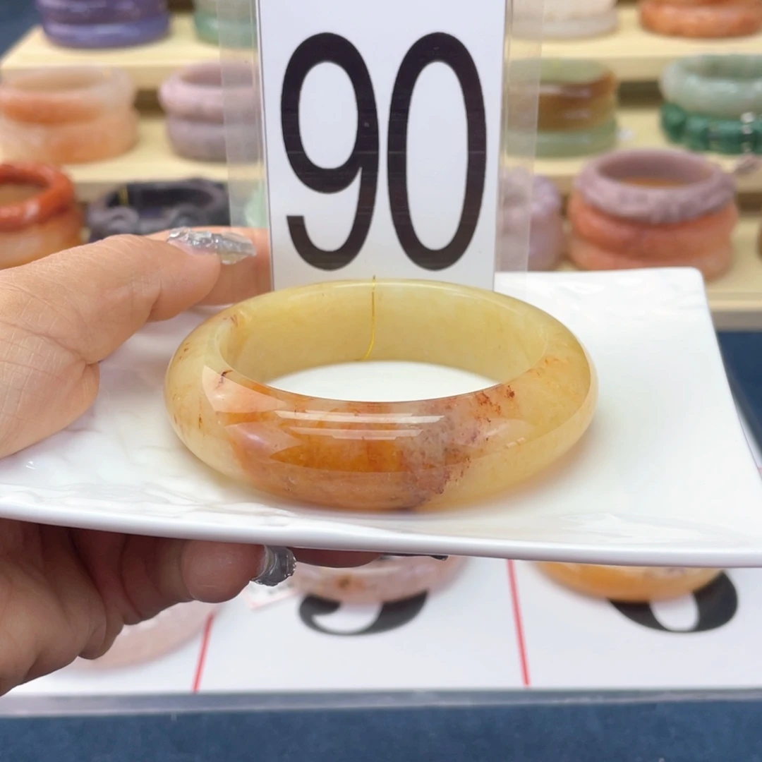 石英质玉未镶嵌手镯