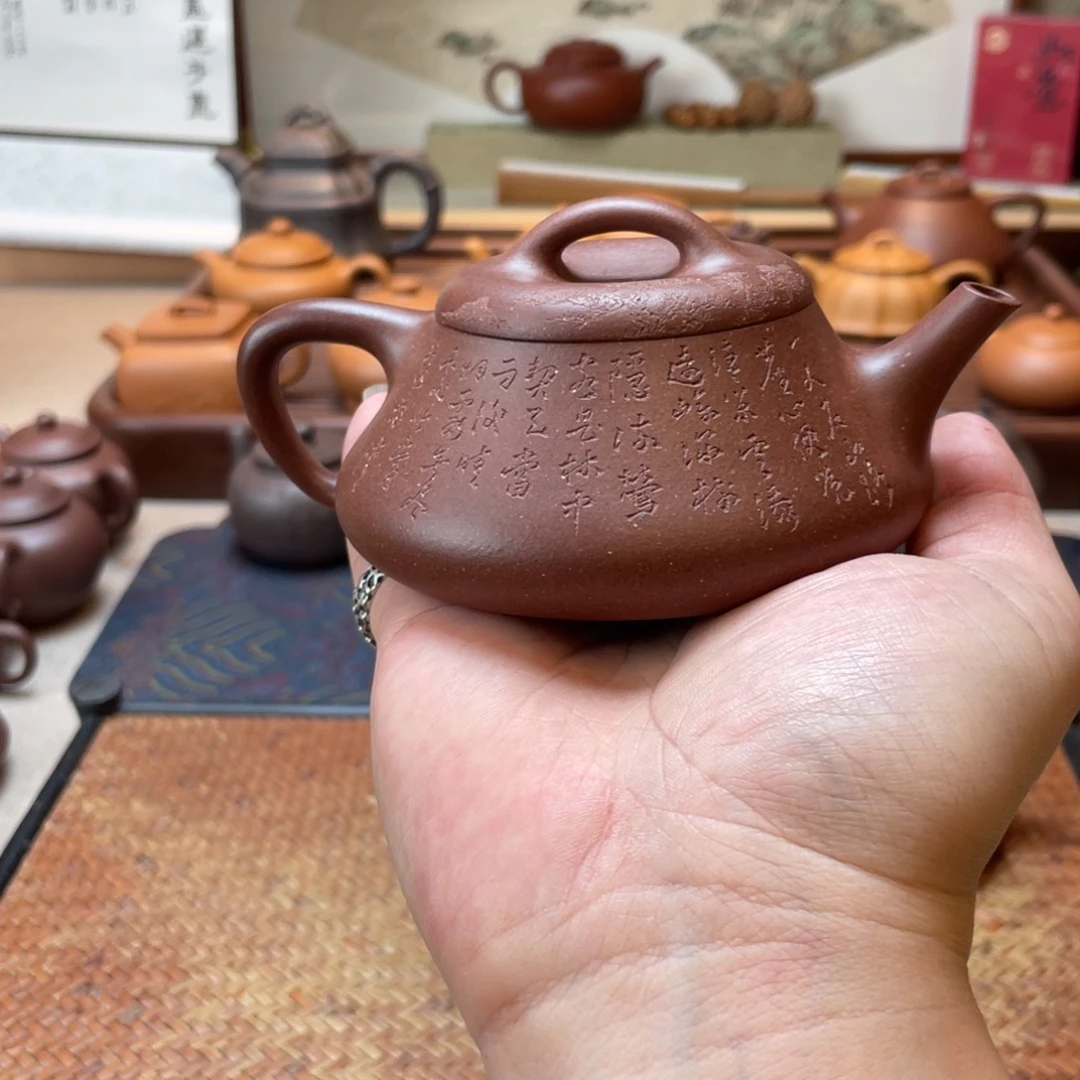 茶壶紫砂铁*屠保原矿品质手工壶的直播间