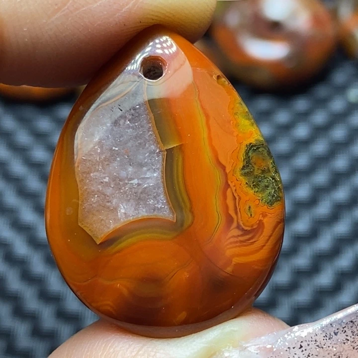 玛瑙/玉髓颈饰未镶嵌