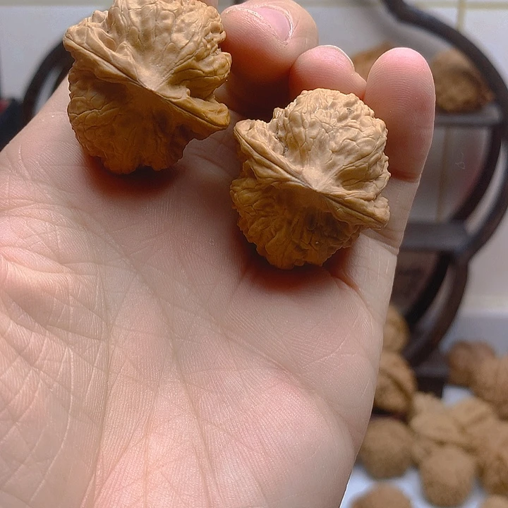 文玩核桃吊坠32 33 野狼