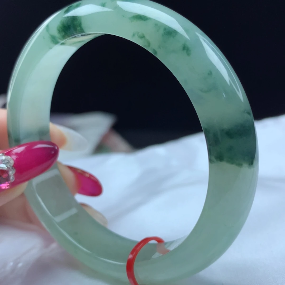 未镶嵌手镯翡翠66024，