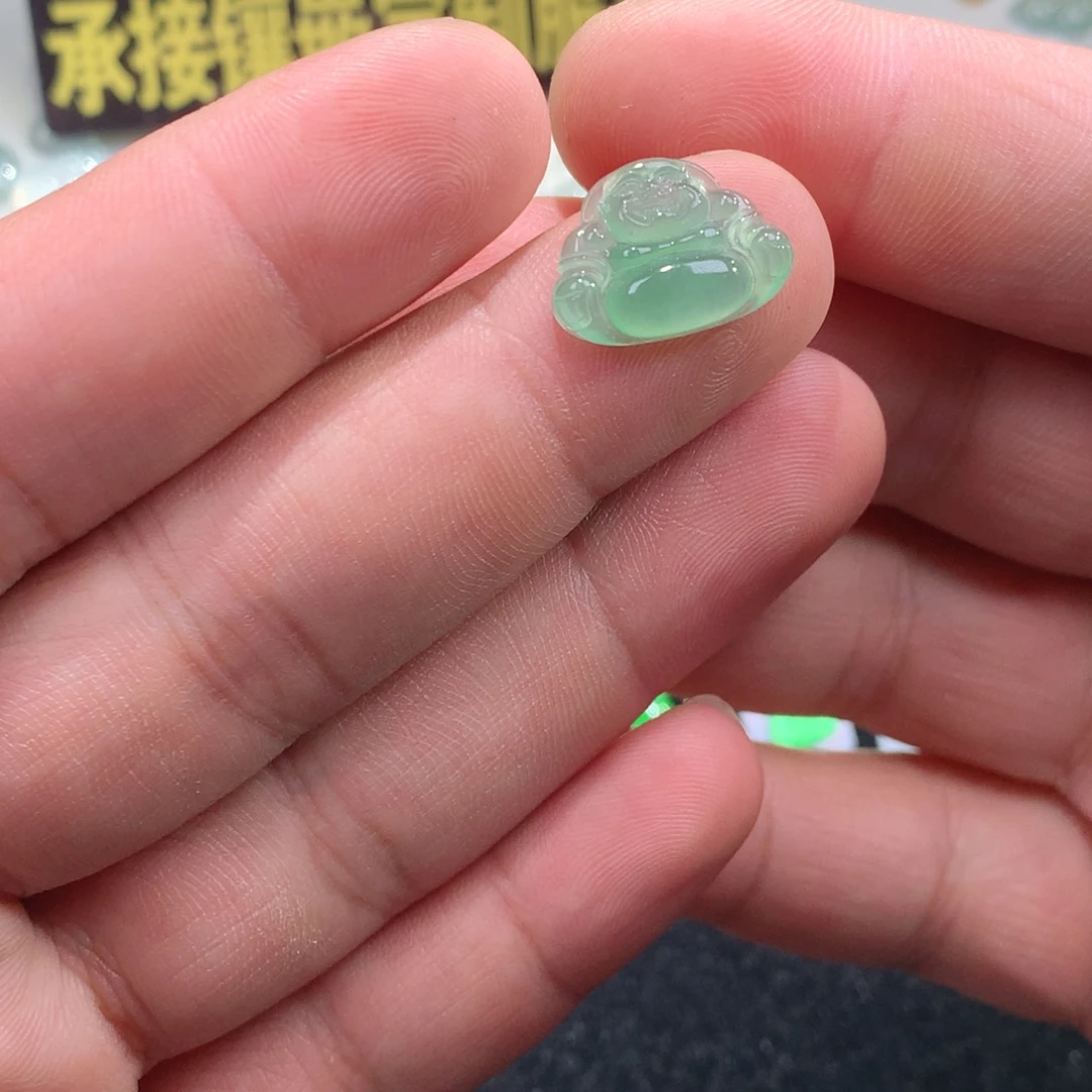 翡翠未镶嵌颈饰源头翡翠工厂一手货源