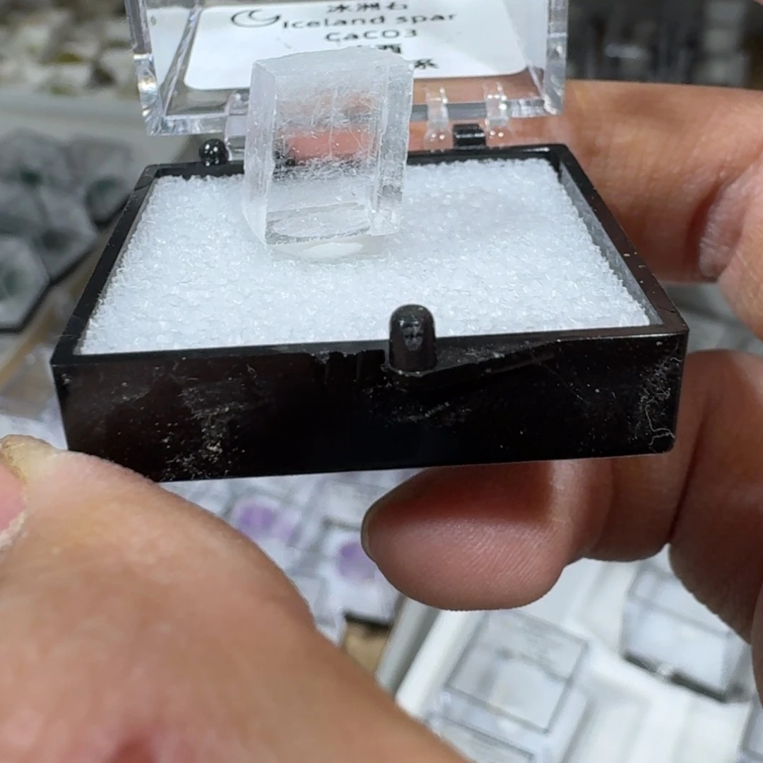 月下珠宝严选矿物