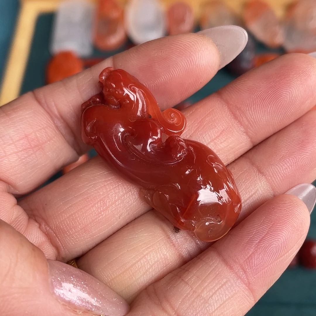 南红玛瑙未镶嵌颈饰